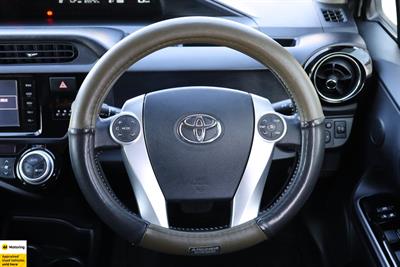 2015 Toyota Aqua - Thumbnail