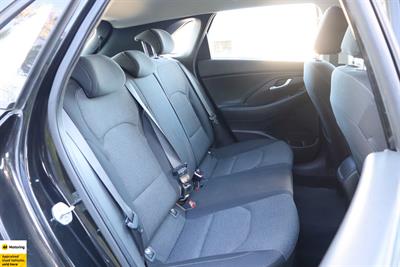 2022 Hyundai i30 - Thumbnail