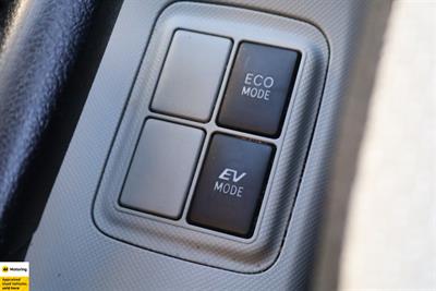 2015 Toyota Aqua - Thumbnail