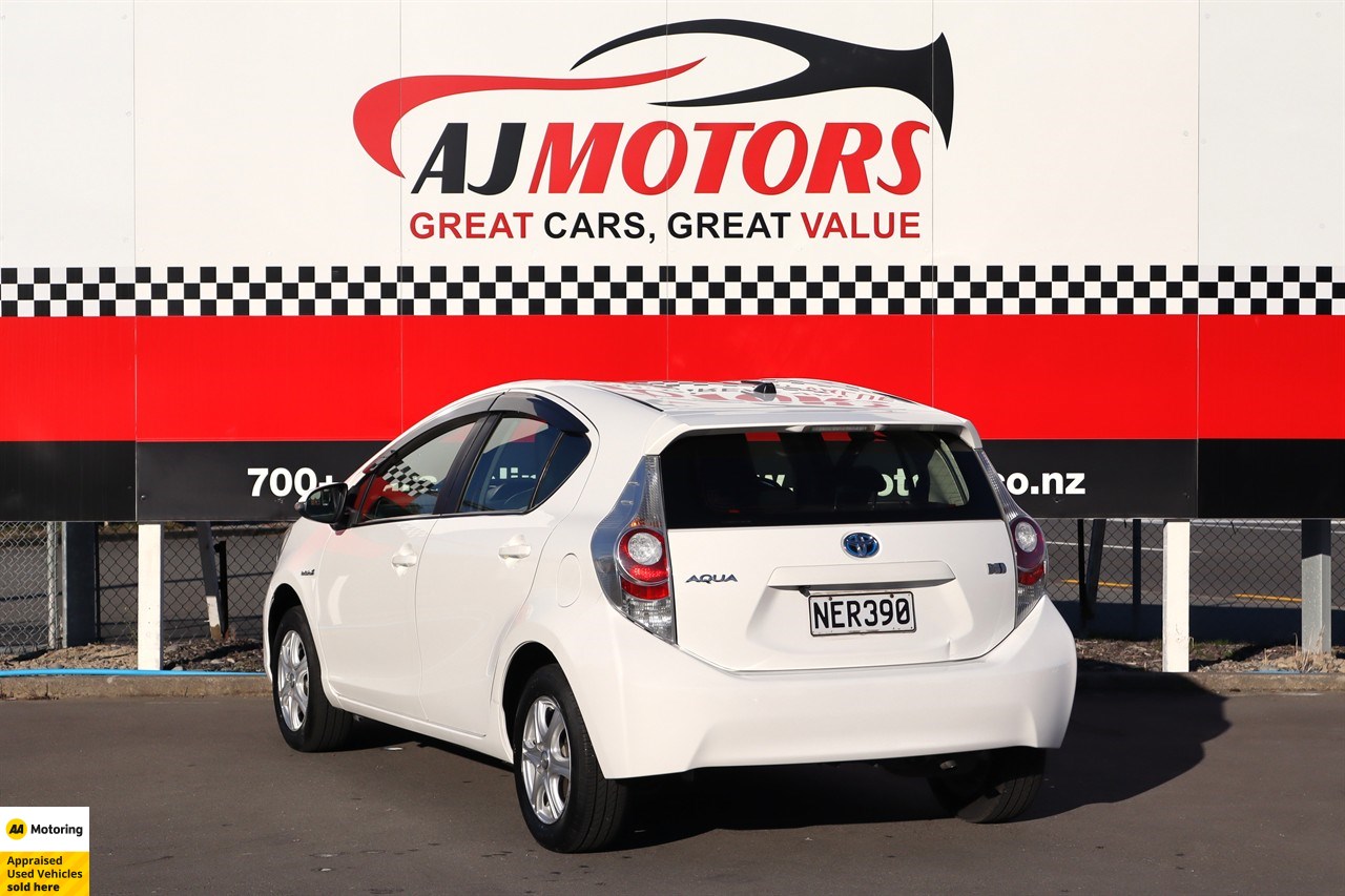 2015 Toyota Aqua