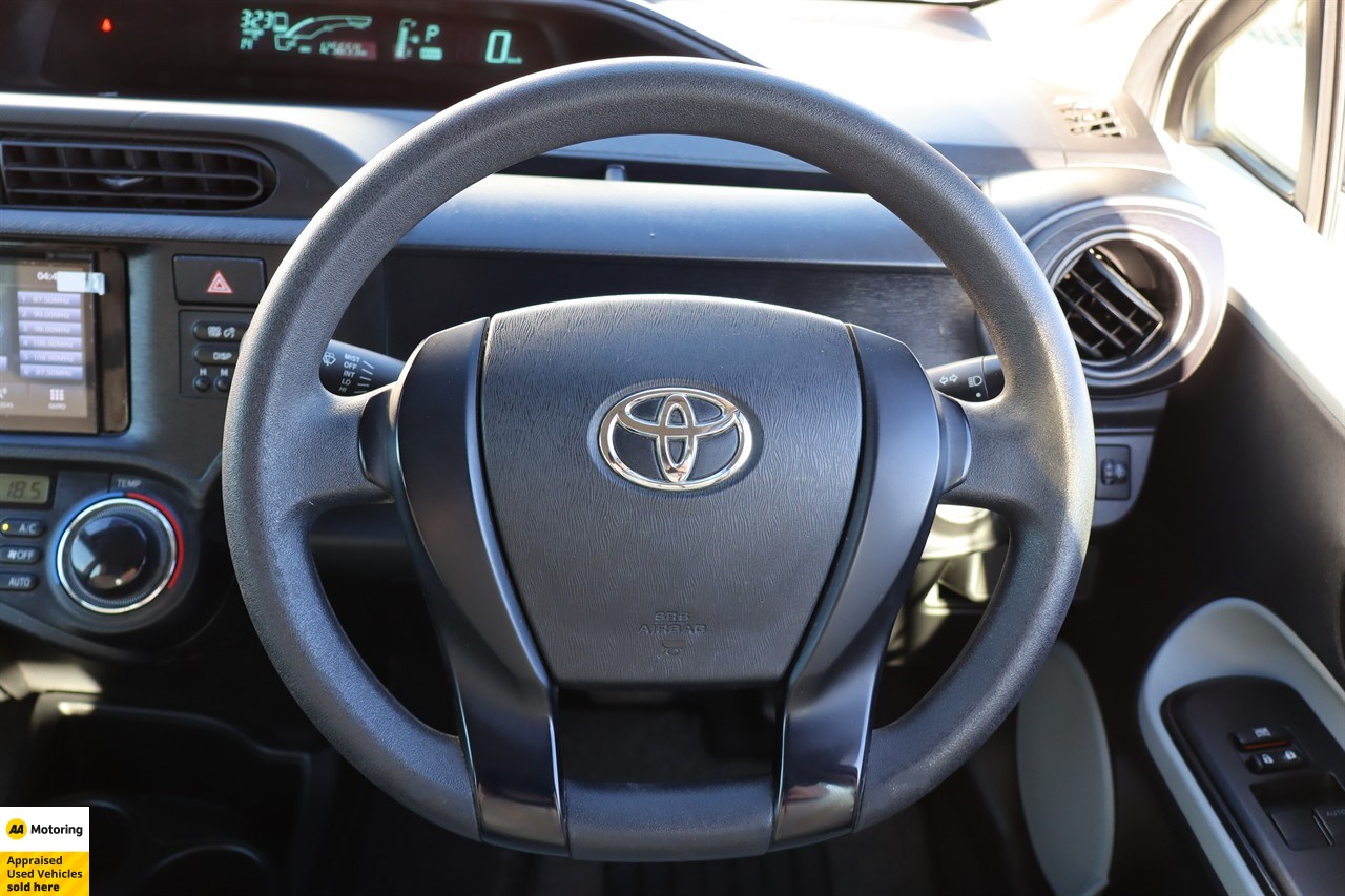 2015 Toyota Aqua