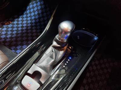 2017 Toyota C-HR - Thumbnail