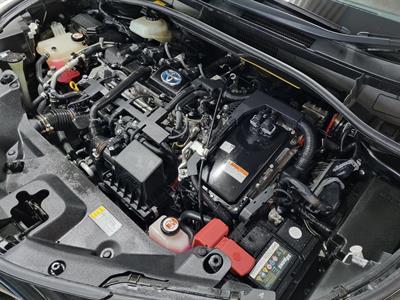 2017 Toyota C-HR - Thumbnail
