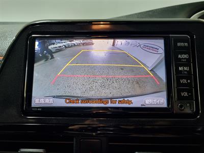 2017 Toyota Sienta - Thumbnail