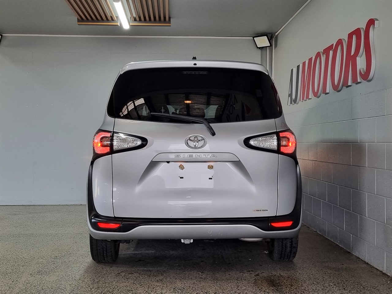 2017 Toyota Sienta