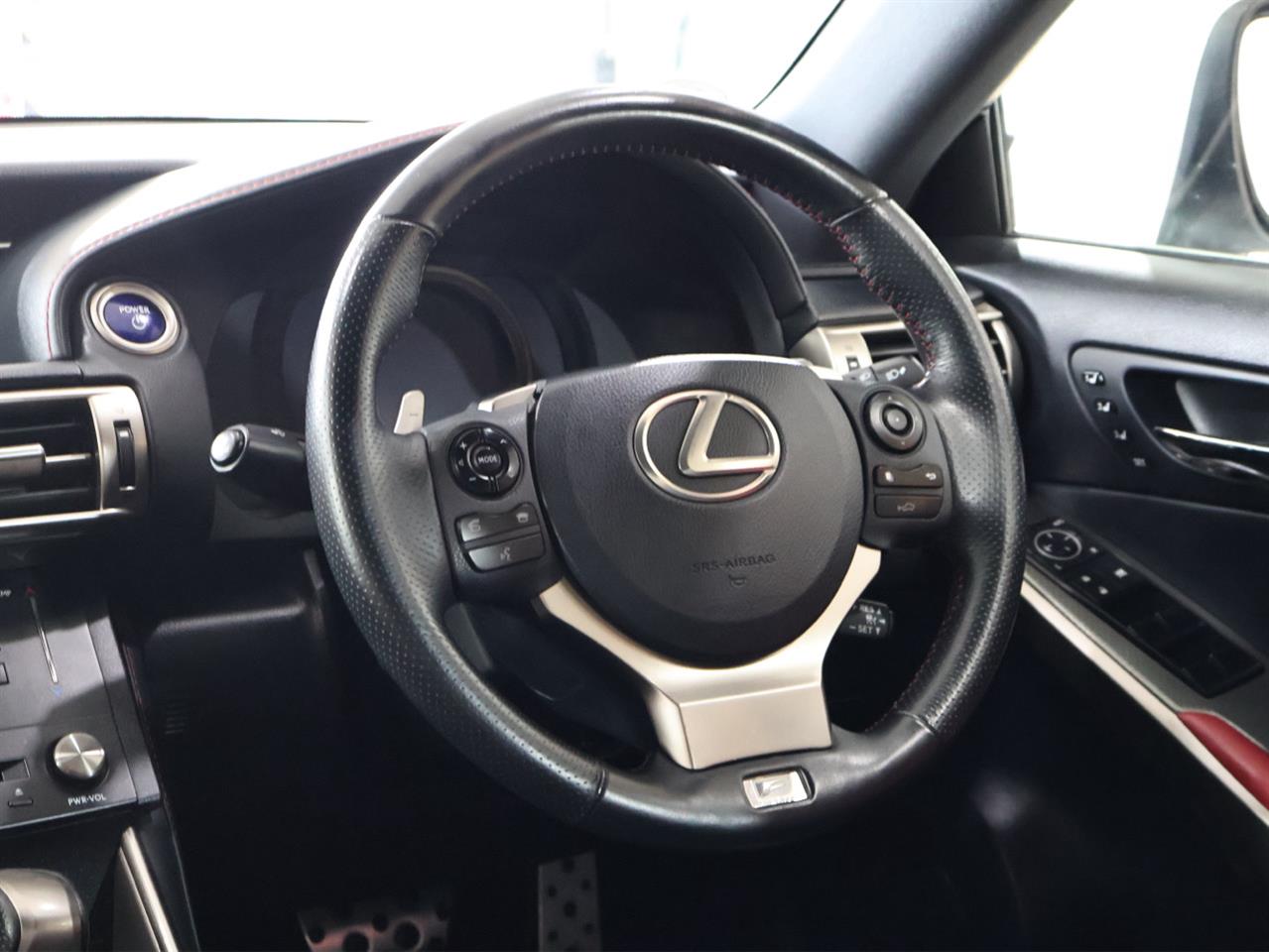 2015 Lexus IS 4D