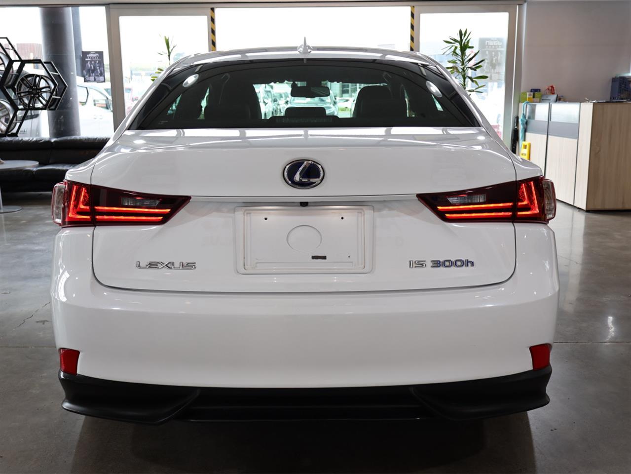 2015 Lexus IS 4D