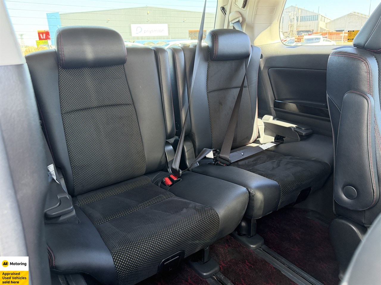 2014 Toyota Vellfire