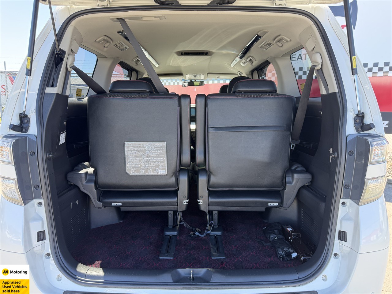 2014 Toyota Vellfire