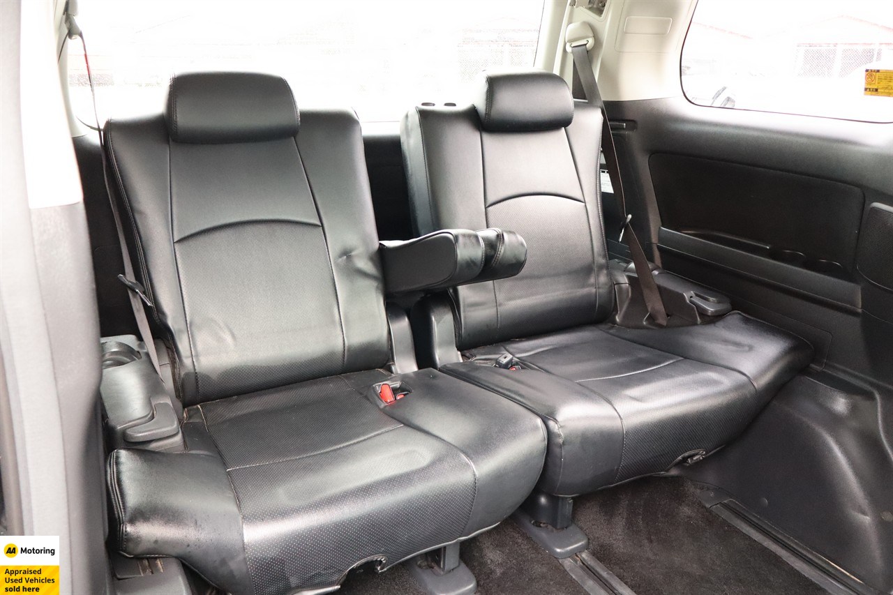 2013 Toyota Vellfire