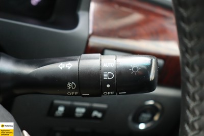 2013 Toyota Vellfire - Thumbnail