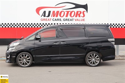 2013 Toyota Vellfire - Thumbnail