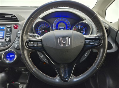 2013 Honda Fit Shuttle - Thumbnail