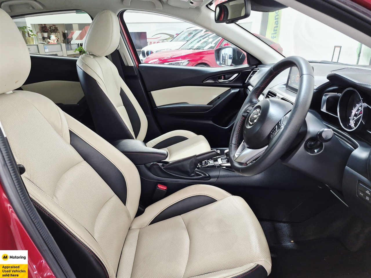 2015 Mazda Axela
