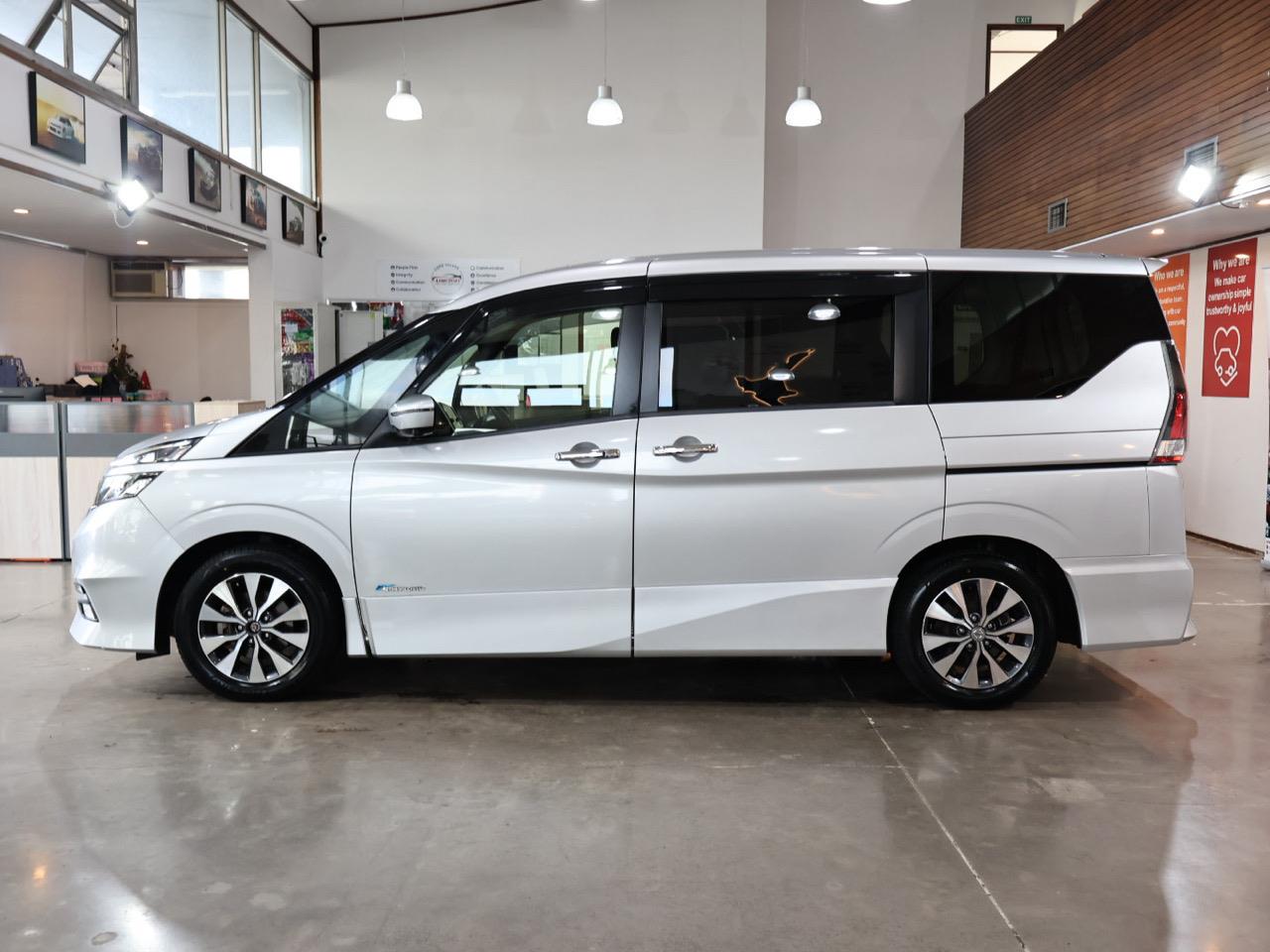 2017 Nissan Serena