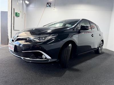 2016 Toyota Auris - Thumbnail