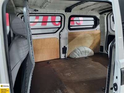 2020 Hyundai iLoad - Thumbnail