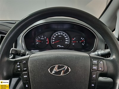 2020 Hyundai iLoad - Thumbnail