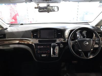 2017 Nissan Elgrand - Thumbnail