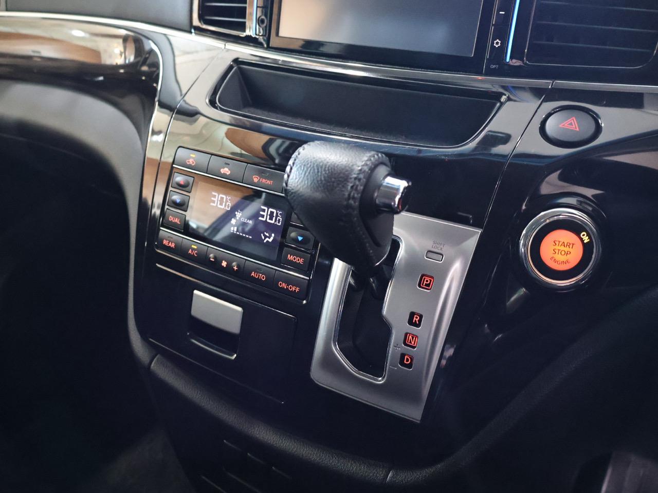 2017 Nissan Elgrand