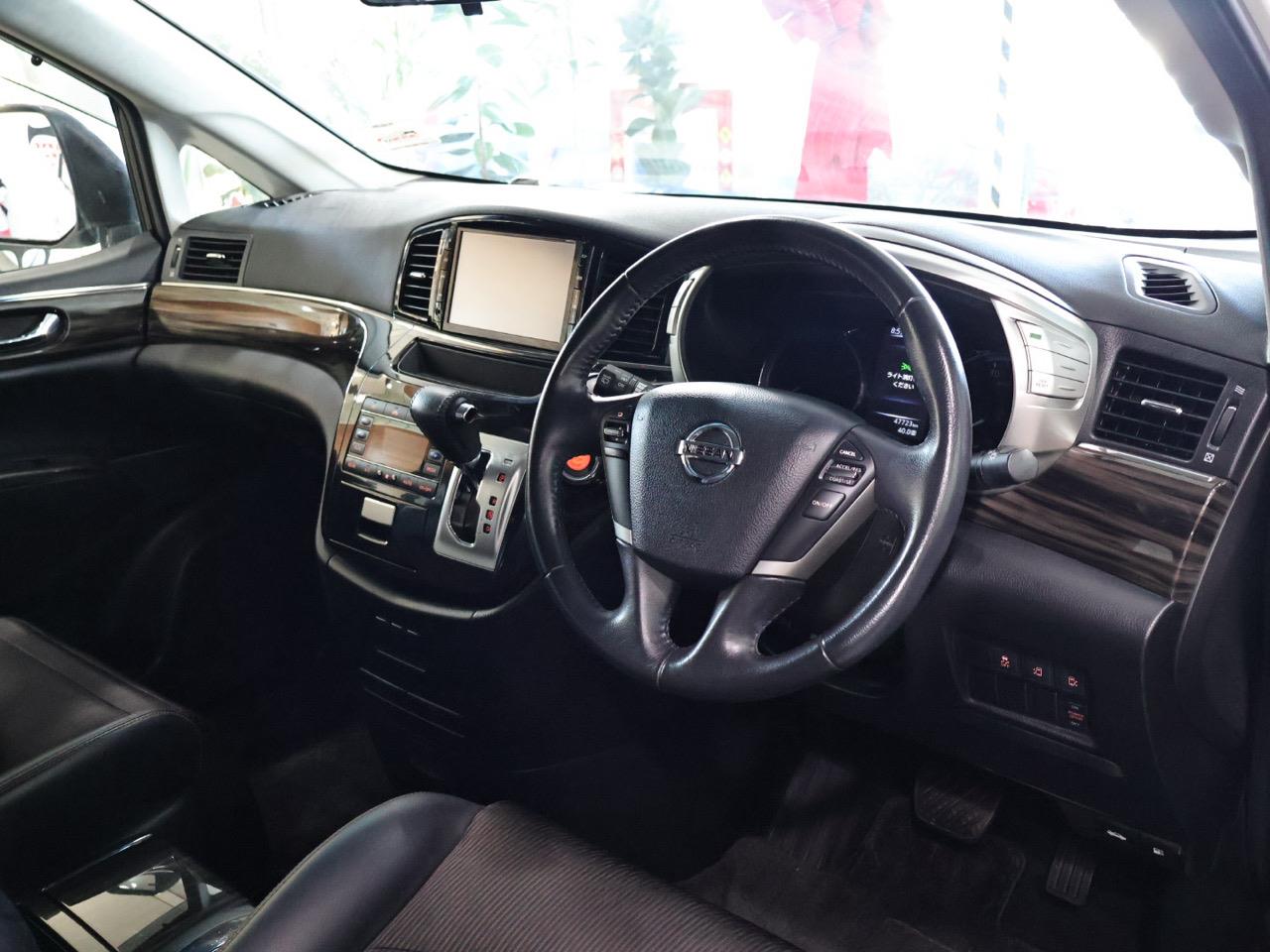 2017 Nissan Elgrand