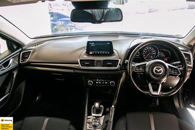 2017 Mazda Axela - Thumbnail