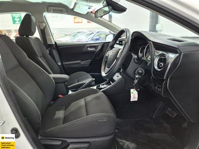 2018 Toyota Corolla - Thumbnail