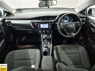 2018 Toyota Corolla - Thumbnail