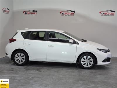 2018 Toyota Corolla - Thumbnail