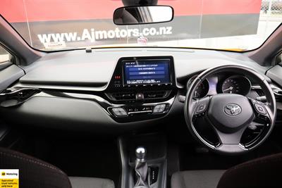 2018 Toyota C-HR - Thumbnail