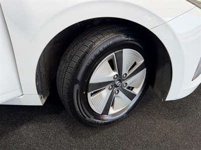 2022 Hyundai IONIQ - Thumbnail