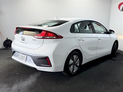 2022 Hyundai IONIQ - Thumbnail