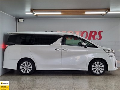 2016 Toyota Vellfire - Thumbnail
