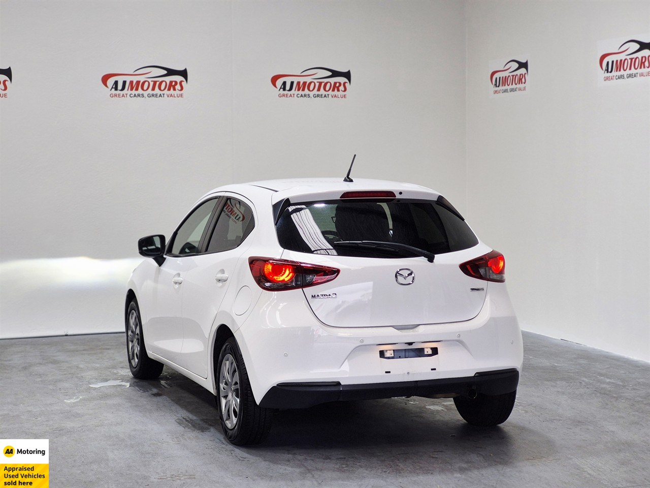 2022 Mazda MAZDA2