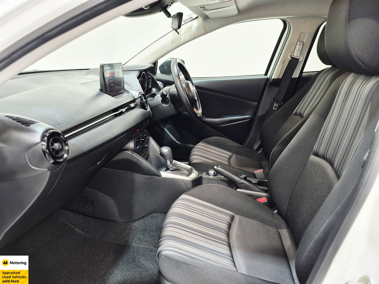 2022 Mazda MAZDA2