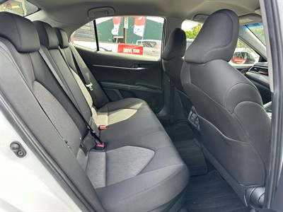 2018 Toyota Camry - Thumbnail