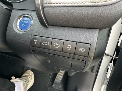 2018 Toyota Camry - Thumbnail