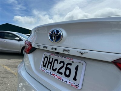 2018 Toyota Camry - Thumbnail