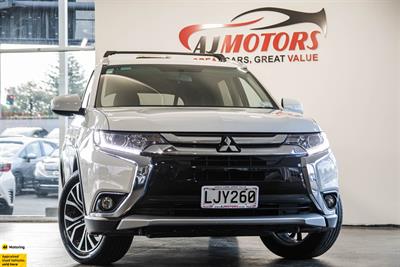 2018 Mitsubishi Outlander - Thumbnail