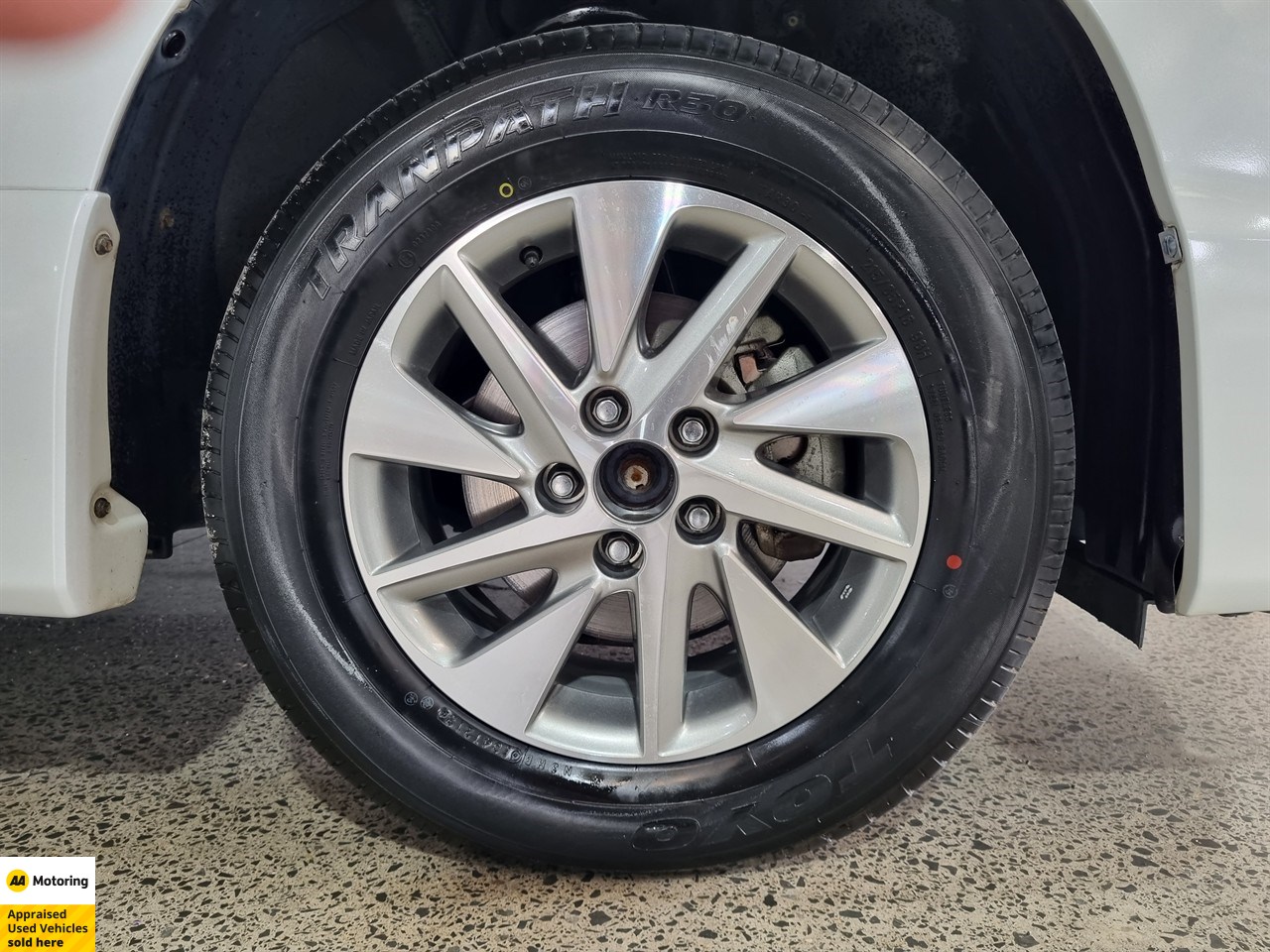 2013 Toyota Vellfire