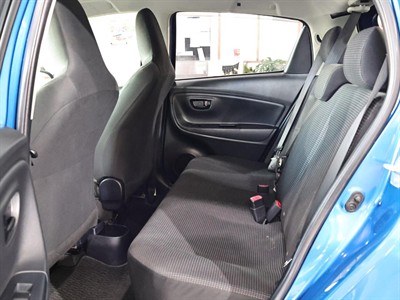 2014 Toyota Vitz - Thumbnail