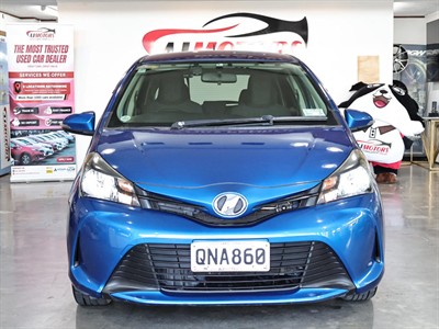 2014 Toyota Vitz - Thumbnail