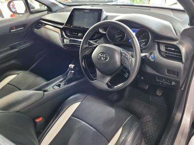 2019 Toyota C-HR - Thumbnail