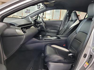 2019 Toyota C-HR - Thumbnail