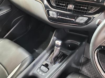 2019 Toyota C-HR - Thumbnail