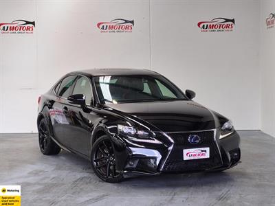 2015 Lexus IS 300h