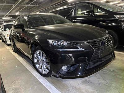 2013 Lexus IS 300h - Thumbnail
