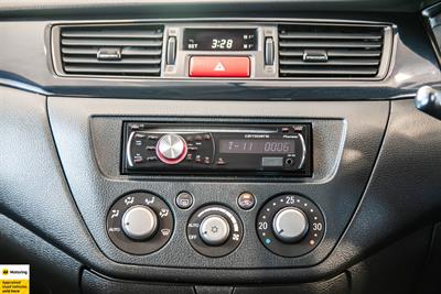 2002 Mitsubishi Lancer - Thumbnail