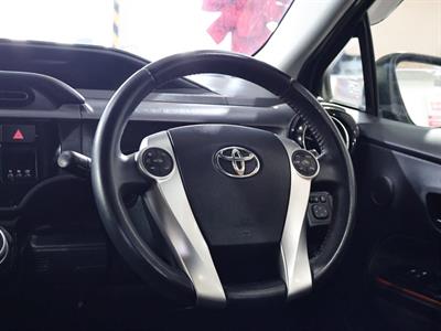 2015 Toyota Aqua - Thumbnail