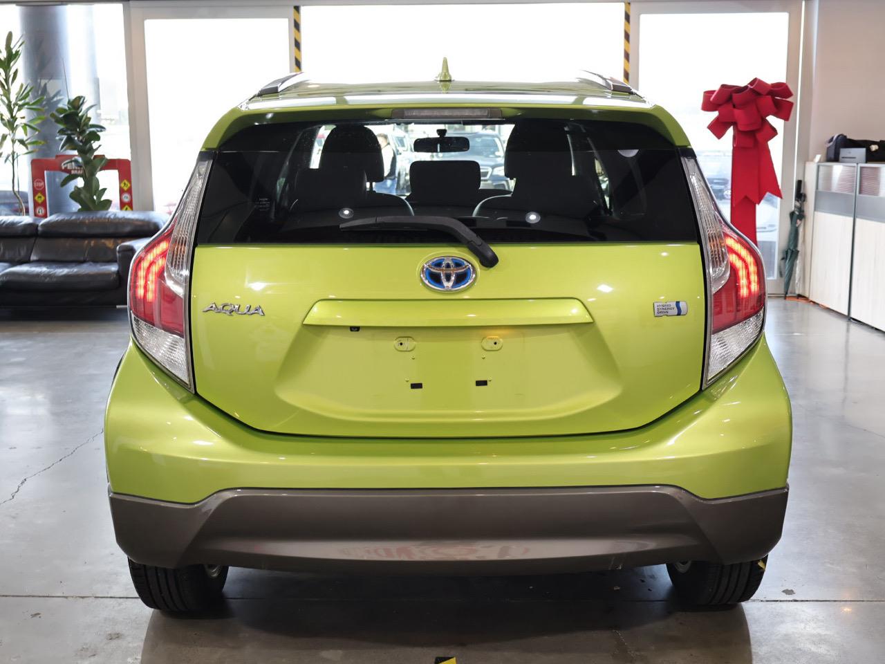 2015 Toyota Aqua